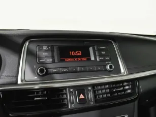 Kia  15