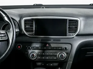 Kia  8