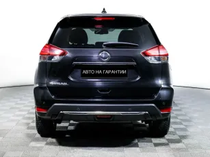 Nissan  4