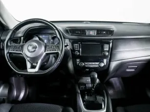 Nissan  7
