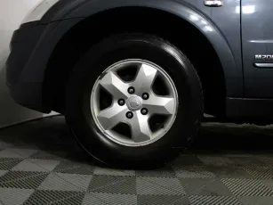 SsangYong  9