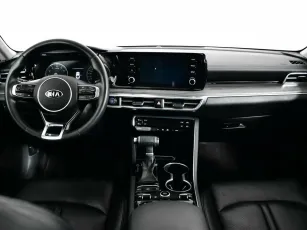 Kia  6