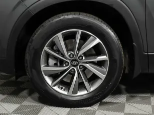 Hyundai  8