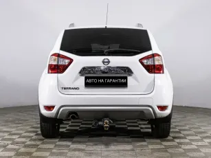 Nissan  4