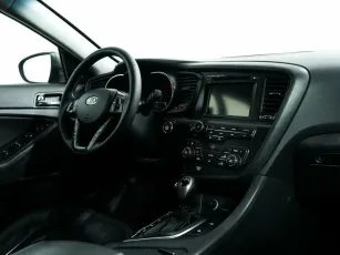 Kia  9