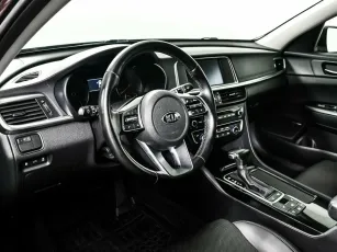 Kia  10