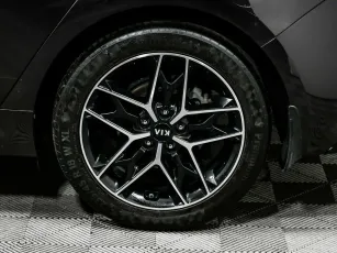 Kia  7