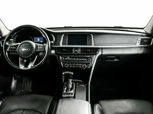 Kia  9