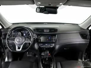 Nissan  10