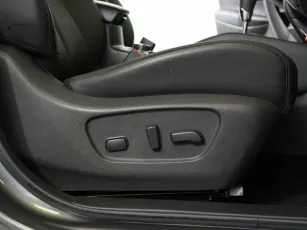 Nissan  17