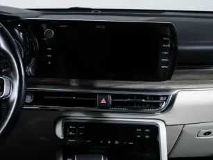 Kia  11