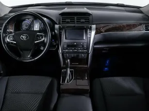 Toyota  9