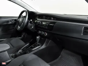 Toyota  9