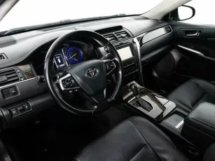 Toyota  9