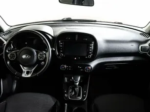 Kia  7