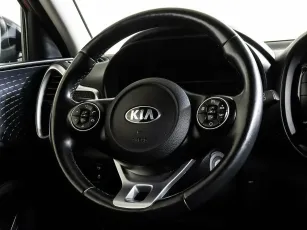 Kia  9