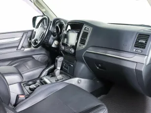 Mitsubishi  8