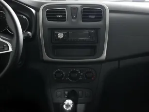 Renault  9