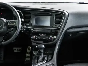 Kia  8