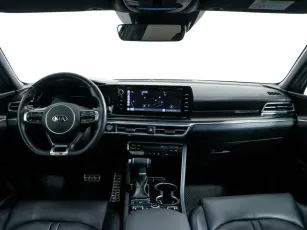 Kia  6