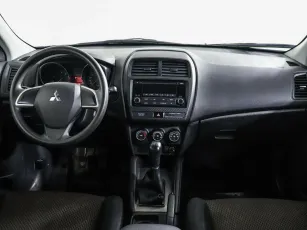 Mitsubishi  6