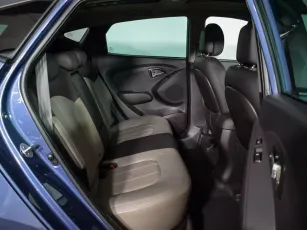 Hyundai  11