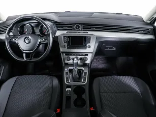 Volkswagen  9