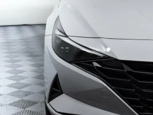 Hyundai  7