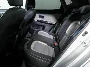 Kia  12