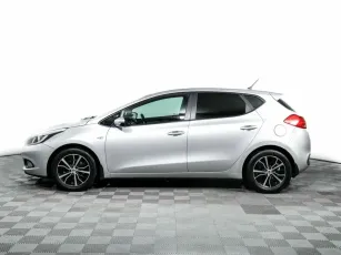 Kia  3