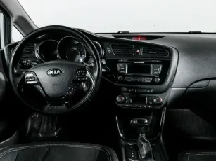 Kia  9