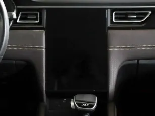 JAC  8