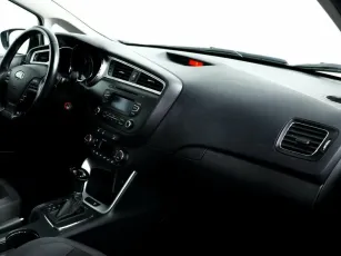 Kia  8