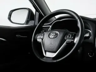 Toyota  11