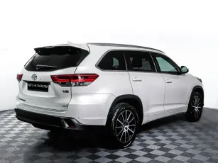 Toyota  5