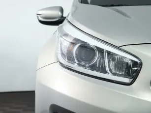 Kia  7