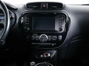 Kia  14