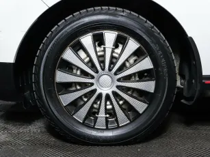 Kia  9