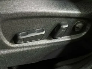 Kia  11