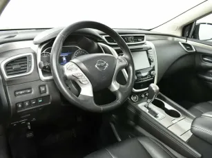 Nissan  11