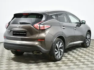 Nissan  5