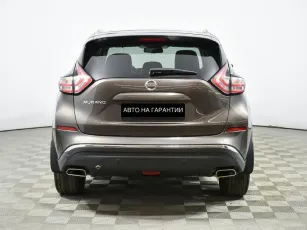 Nissan  6