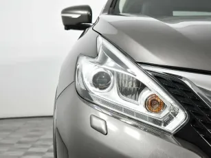 Nissan  7