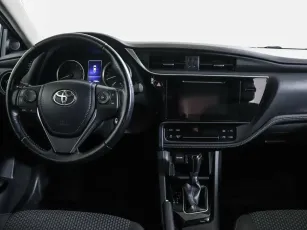 Toyota  6
