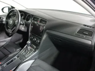 Volkswagen  6