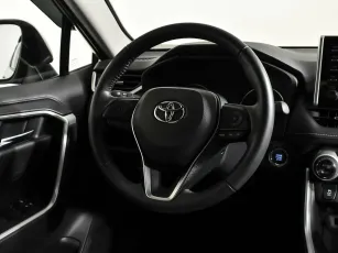Toyota  11