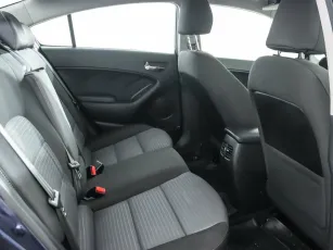 Kia  12