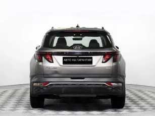 Hyundai  6