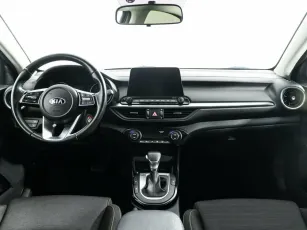 Kia  10