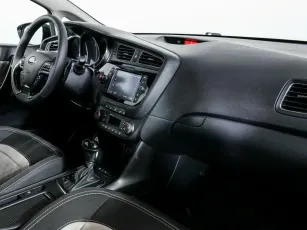 Kia  7